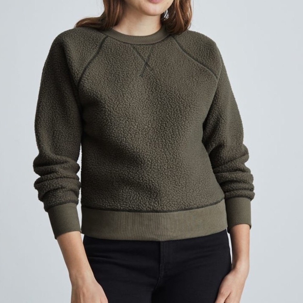 Everlane The Renew Fleece Raglan Sweatshirt; Green, Size Medium